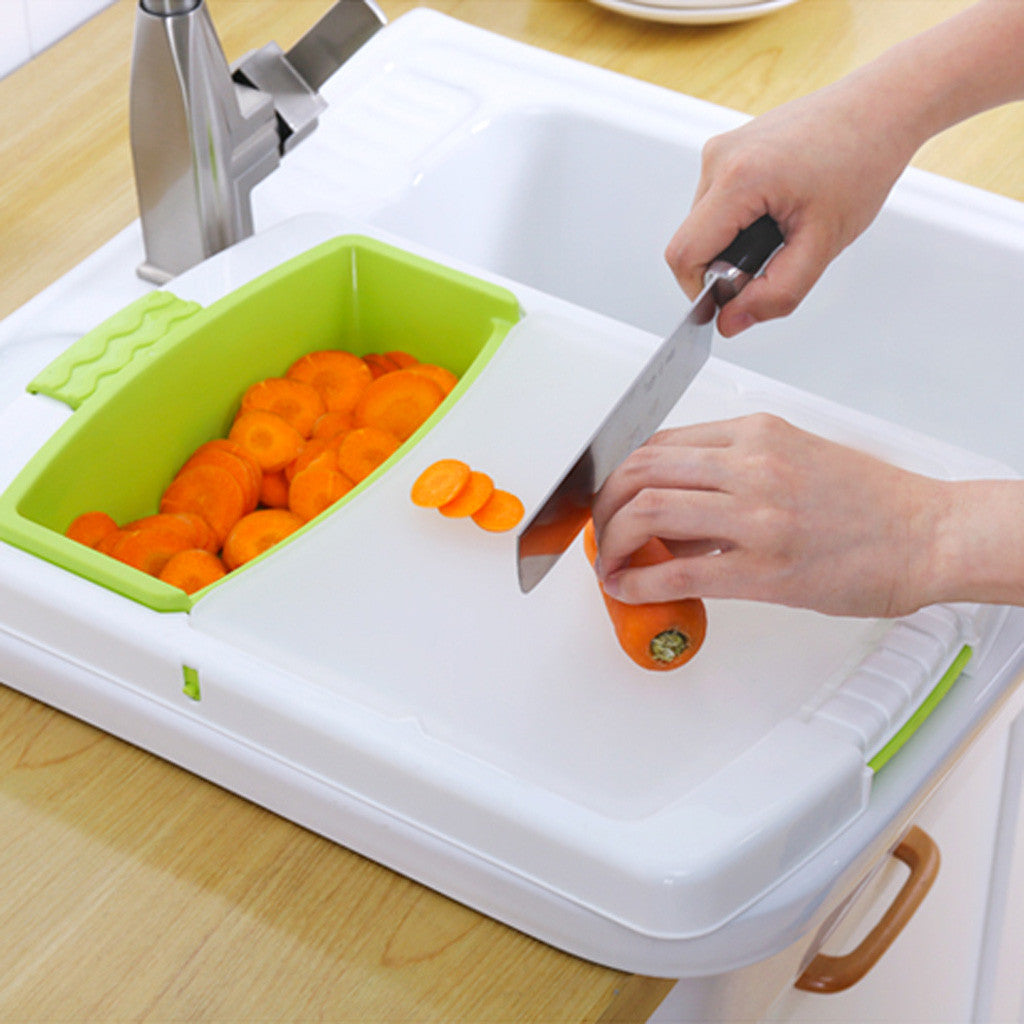 Multifunctional Plastic Chopping Board with Strainer