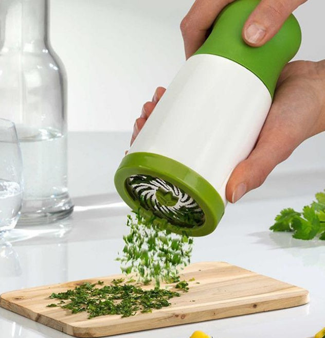 Manual Herb Grinder and Spice Mill Shredder